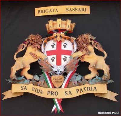 I Lions consegnano le borse di studio ai figli dei militari della Brigata Sassari